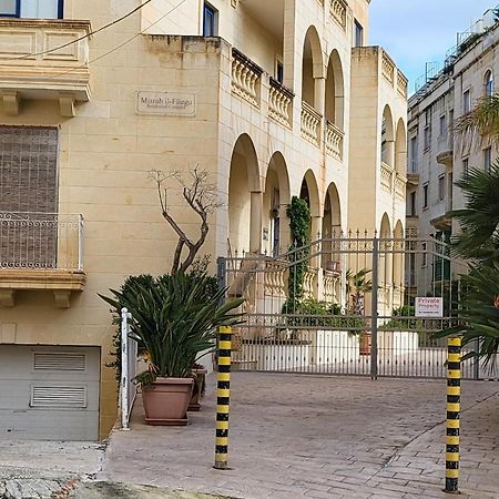 Ir-Rixa Holiday Penthouse Għajnsielem Exteriör bild