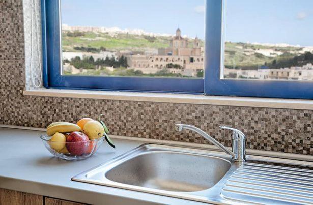 Ir-Rixa Holiday Penthouse Għajnsielem Exteriör bild