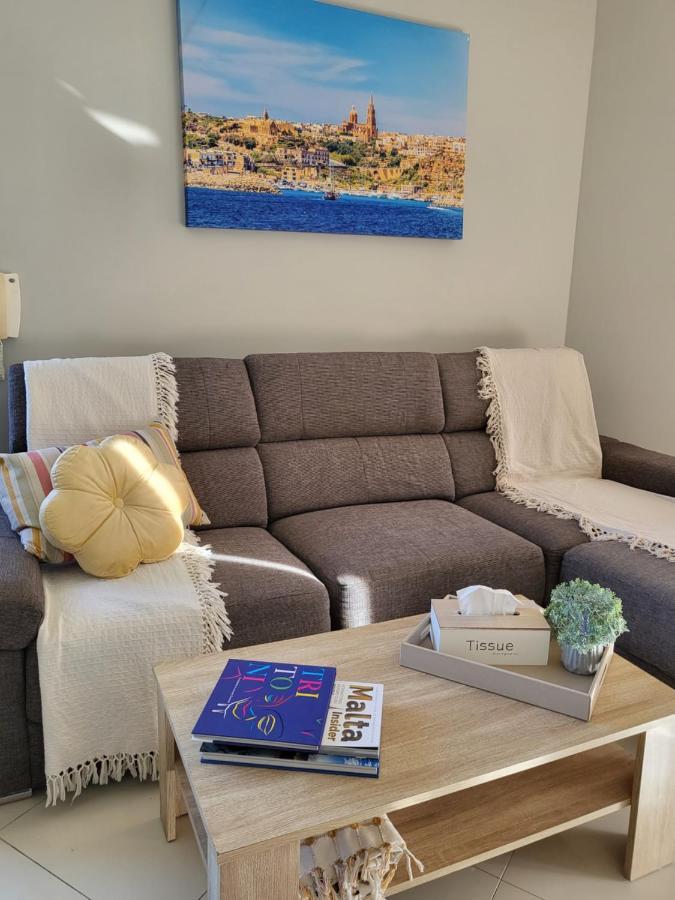 Ir-Rixa Holiday Penthouse Għajnsielem Exteriör bild